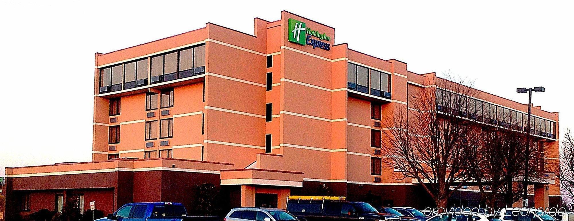 Holiday Inn Express Aberdeen-Chesapeake House By Ihg Bagian luar foto